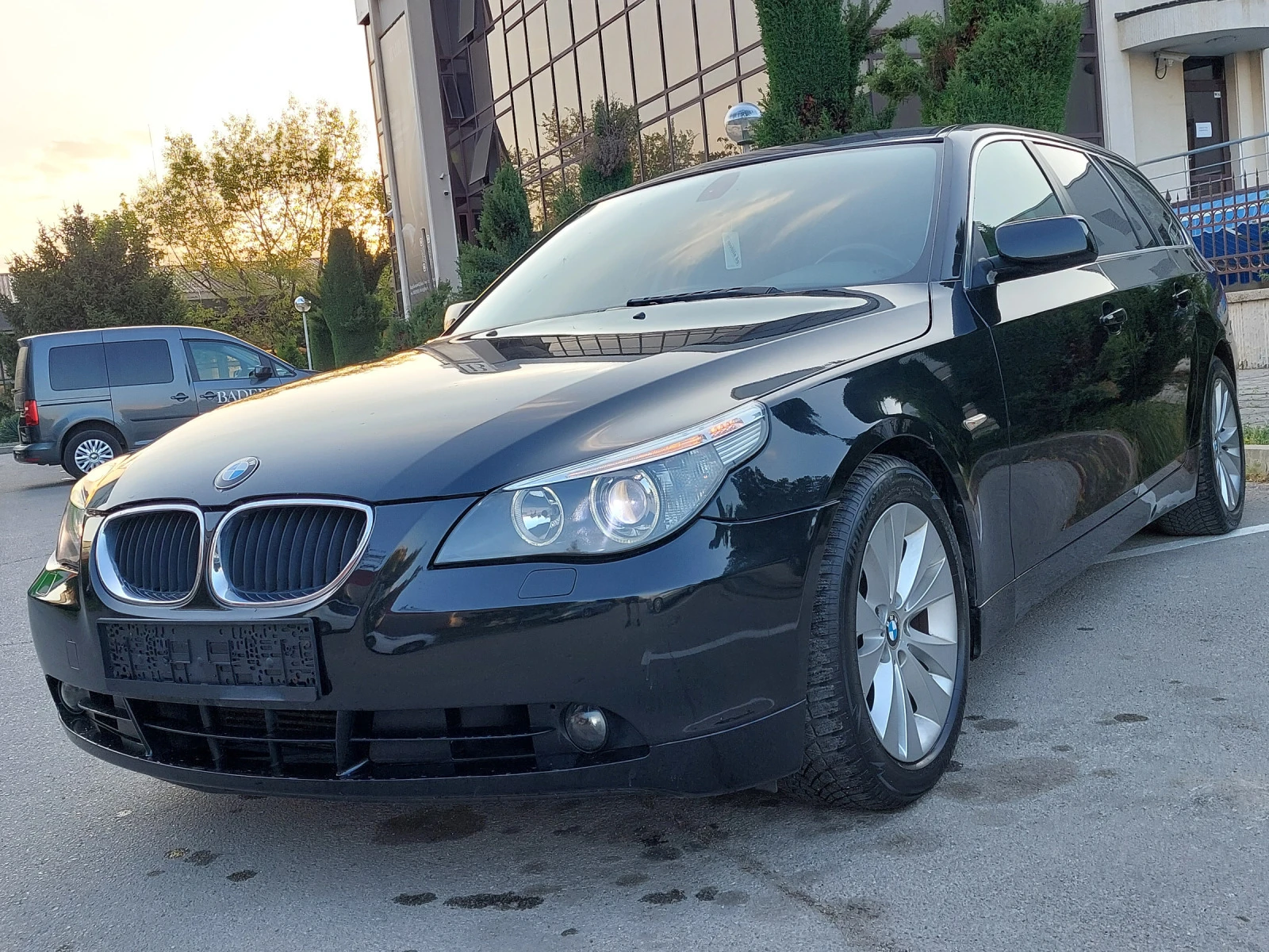 BMW 525 D 177hp * ИТАЛИЯ * АВТОМАТИК * КЛИМАТРОНИК *  - изображение 4