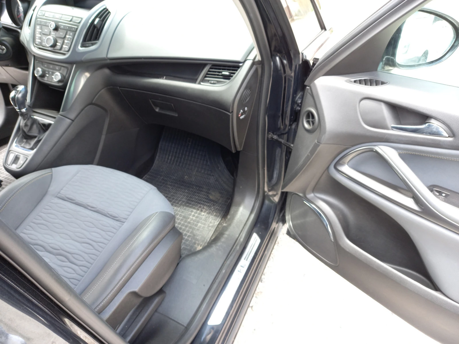 Opel Zafira Tourer 1.4 Turbo LPG | Mobile.bg — изображение 11