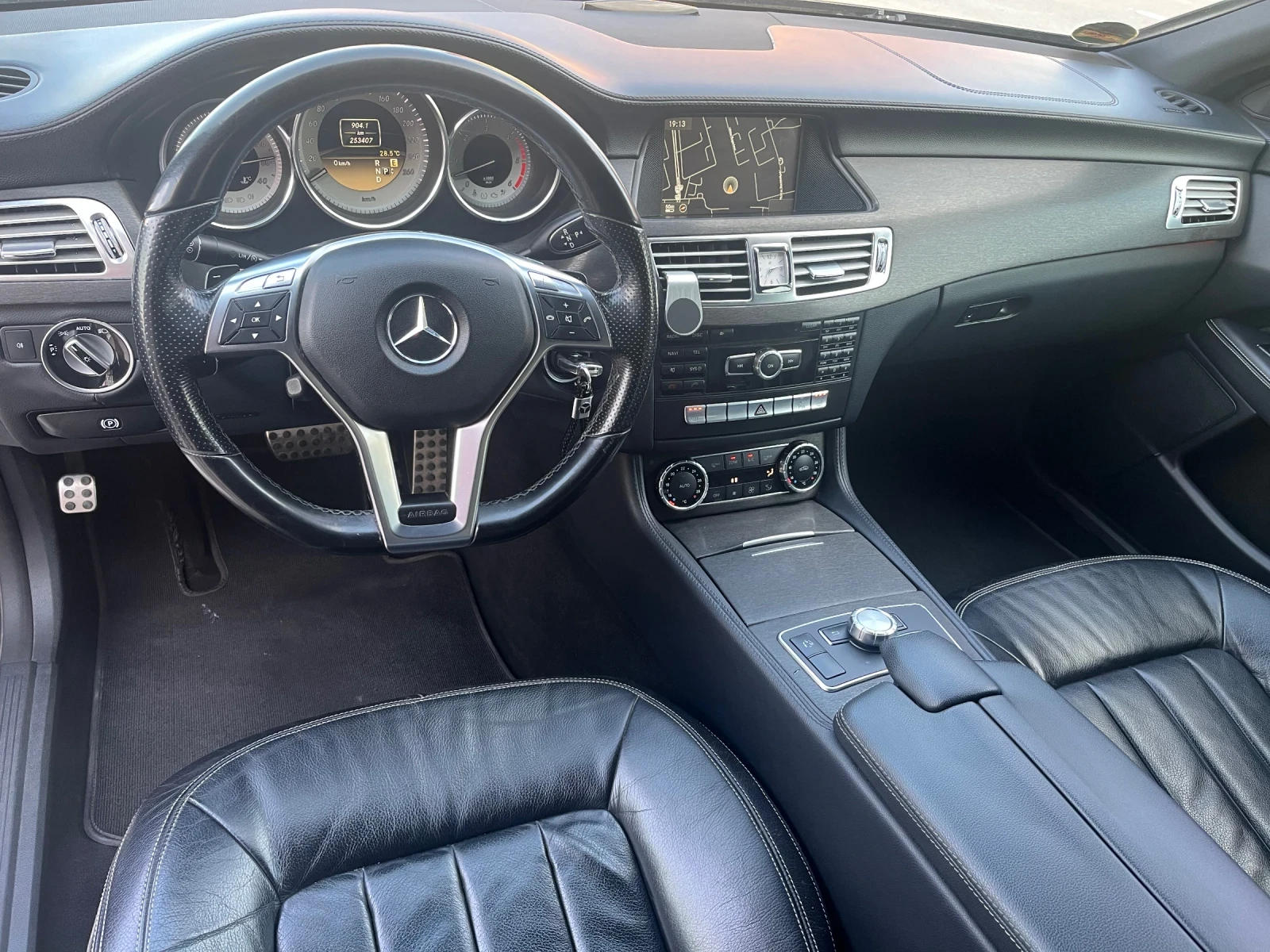 Mercedes-Benz CLS 350 AMG 6.3 pack - изображение 10