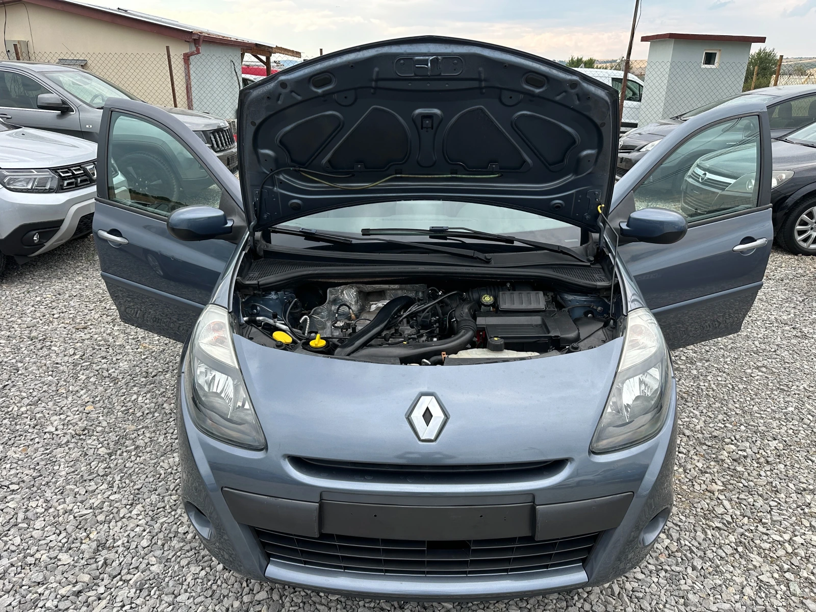 Renault Clio 1.2TCe LUXE | Mobile.bg — изображение 11