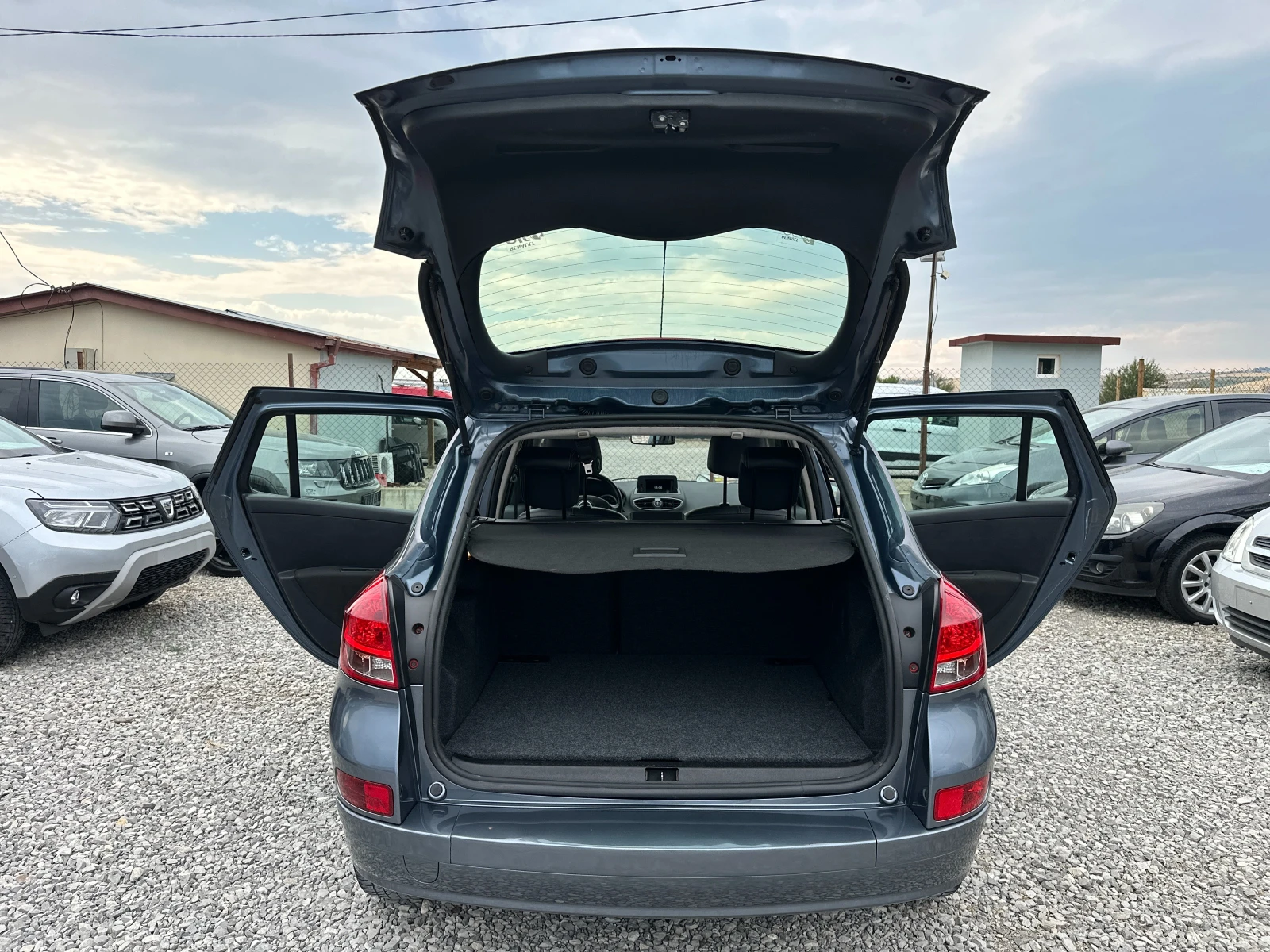 Renault Clio 1.2TCe LUXE - изображение 10