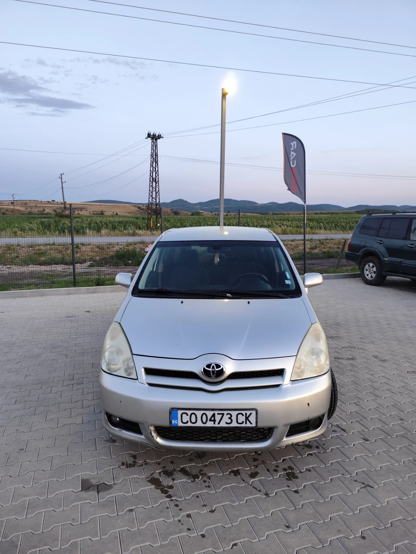 Toyota Corolla verso  - изображение 8