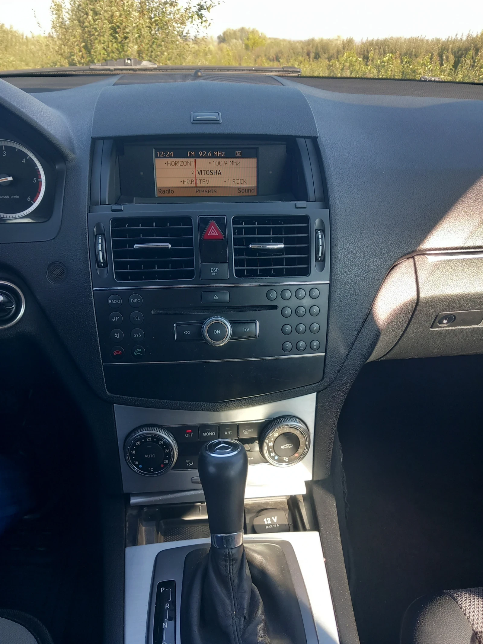 Mercedes-Benz C 220, снимка 11 - Автомобили и джипове - 53959175