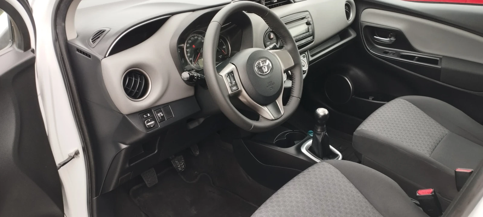 Toyota Yaris Купена от Тойота Бг. - изображение 7