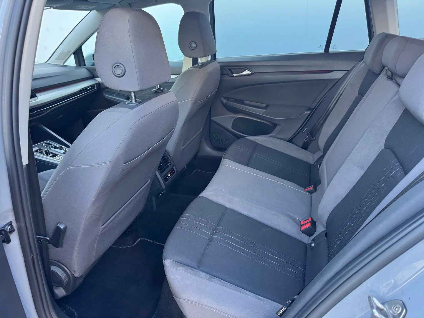 VW Golf, снимка 11 - Автомобили и джипове - 54353374