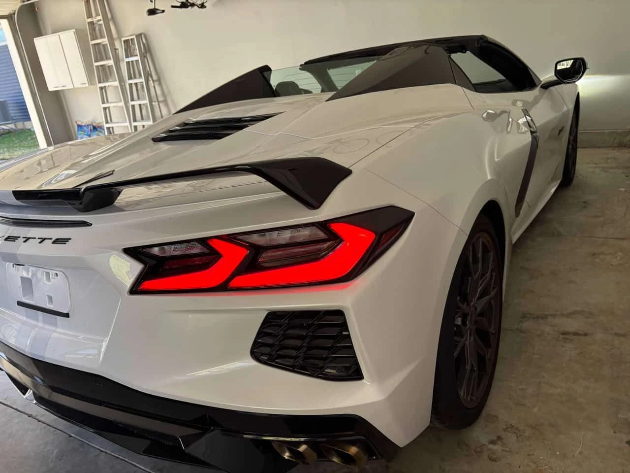 Chevrolet Corvette 2dr Stingray Conv w/3LT /70th Anniversary Edition, снимка 4 - Автомобили и джипове - 54093359