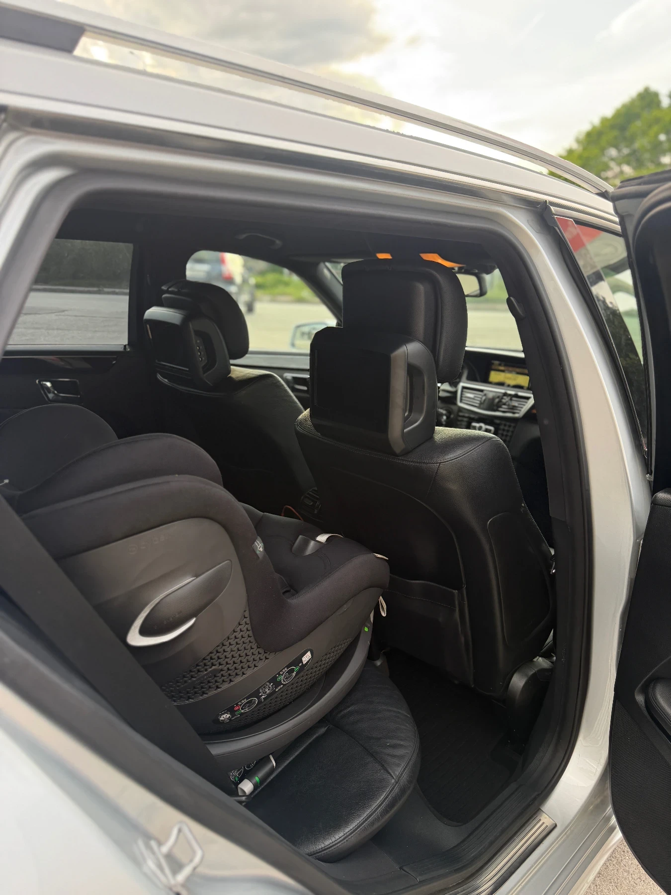 Mercedes-Benz E 350 CDi 4Matic AMG Package, снимка 16 - Автомобили и джипове - 54711447
