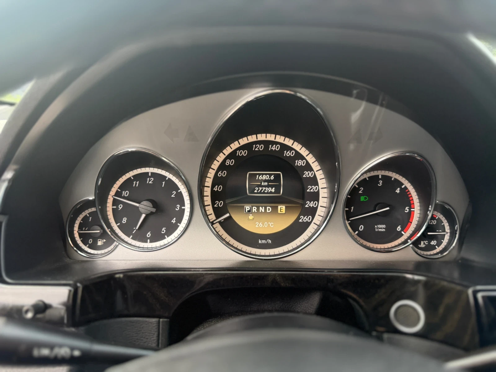 Mercedes-Benz E 350 CDi 4Matic AMG Package, снимка 10 - Автомобили и джипове - 54711447