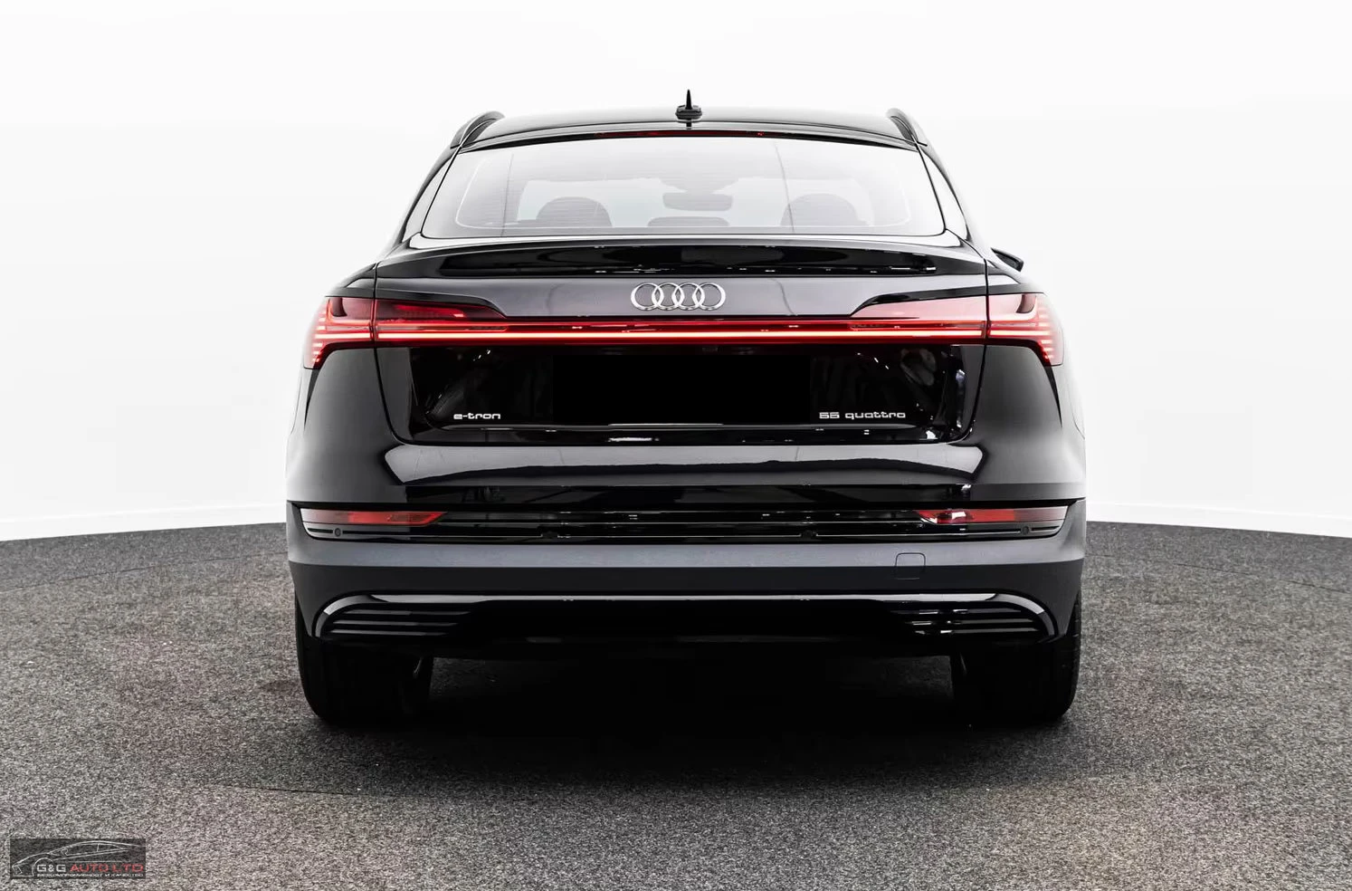 Audi E-Tron 55/SPORTBACK/408HP/BUSINESS/CAM/KLESS/HUD/ACC/449z, снимка 7 - Автомобили и джипове - 54700450