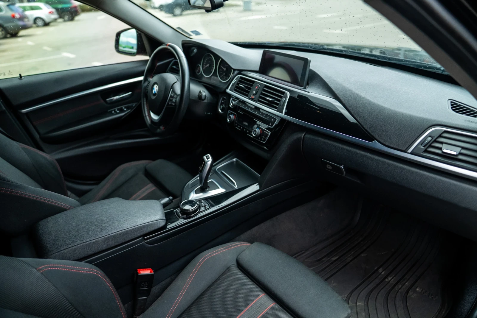 BMW 318 F31, снимка 12 - Автомобили и джипове - 54746641