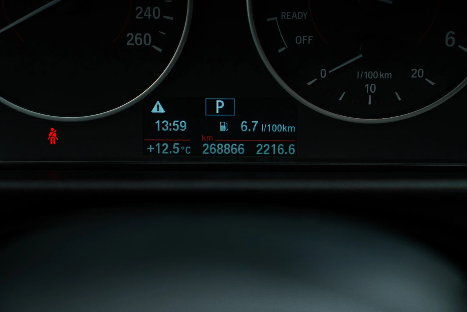 BMW 318 F31, снимка 17 - Автомобили и джипове - 54746641
