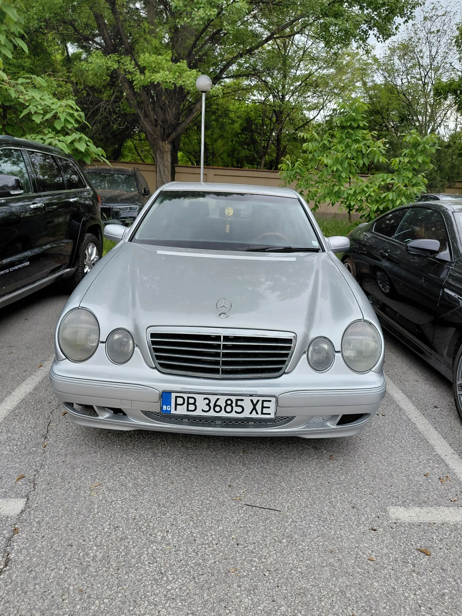 Mercedes-Benz E 270, снимка 2 - Автомобили и джипове - 54847025