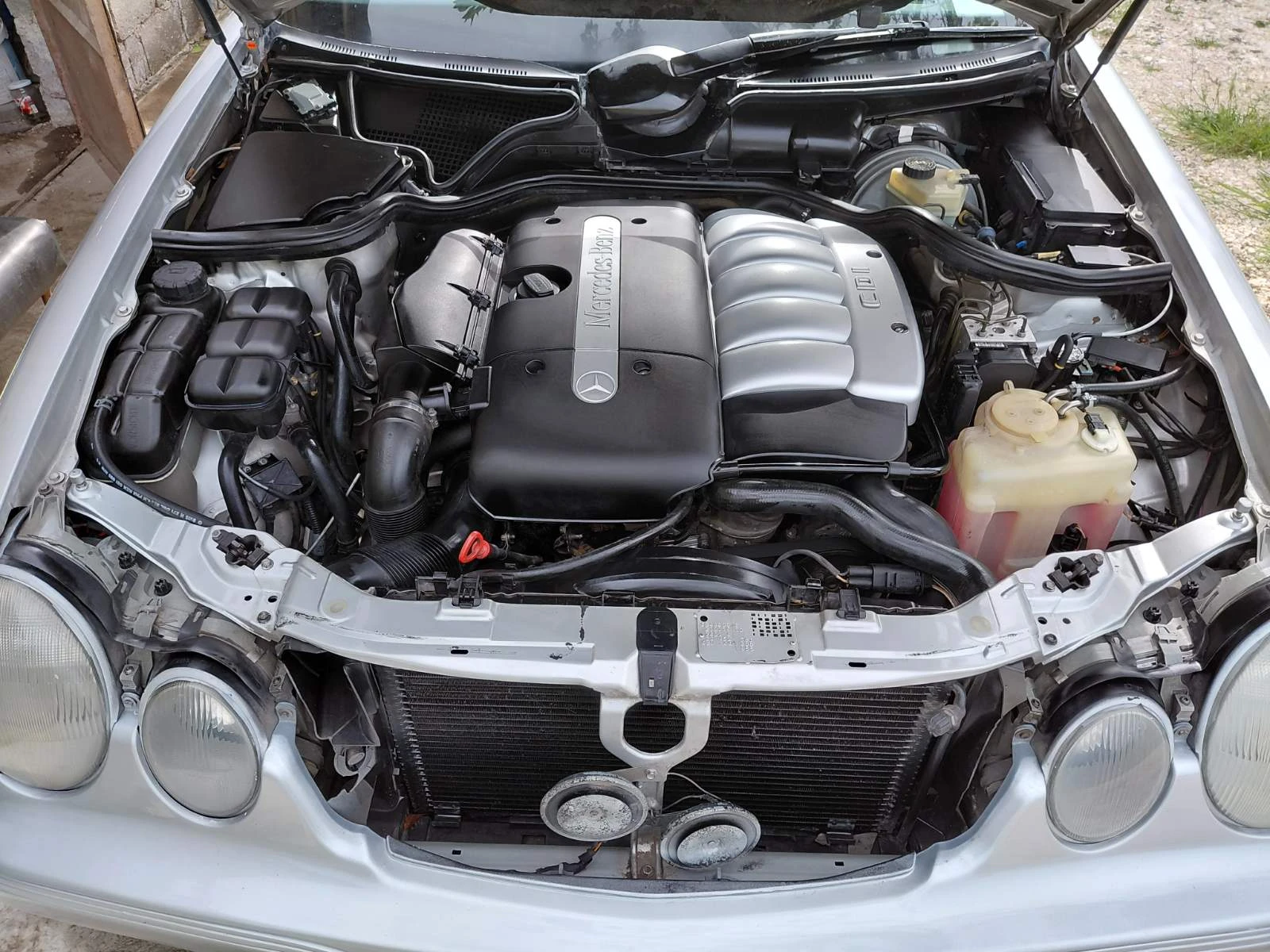 Mercedes-Benz E 270, снимка 6 - Автомобили и джипове - 54847025