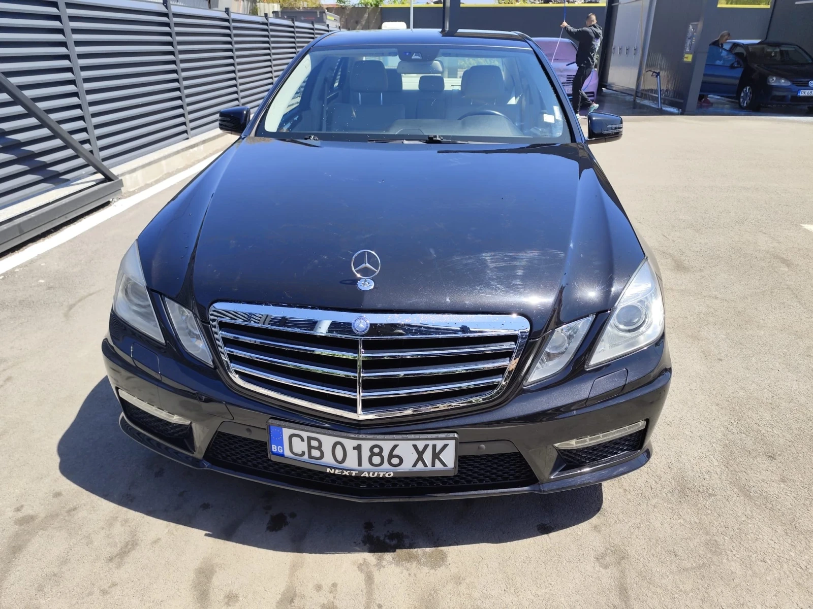 Mercedes-Benz E 200, снимка 2 - Автомобили и джипове - 54906349