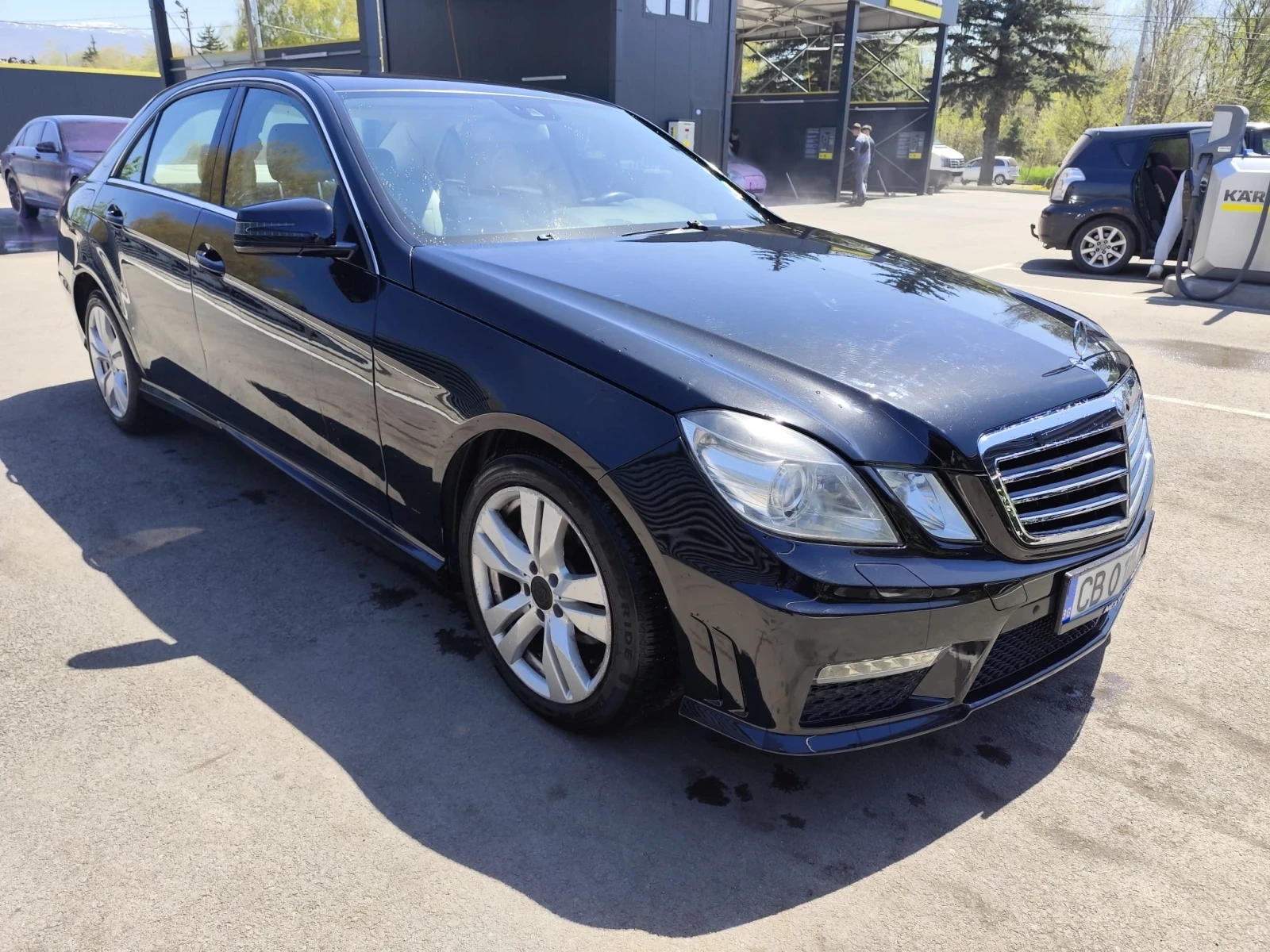Mercedes-Benz E 200, снимка 3 - Автомобили и джипове - 54906349