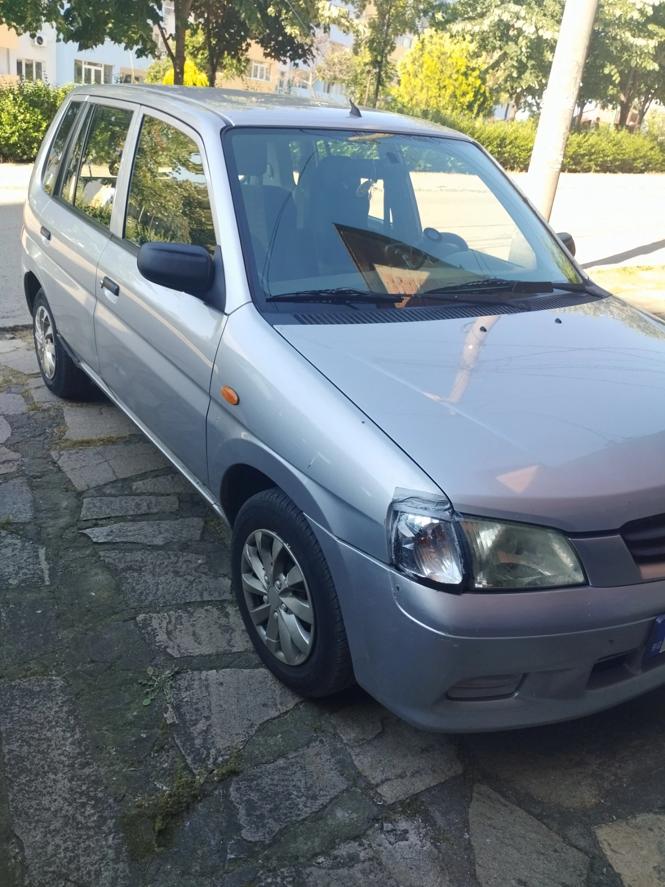 Mazda Demio 1.3, снимка 6 - Автомобили и джипове - 55013933