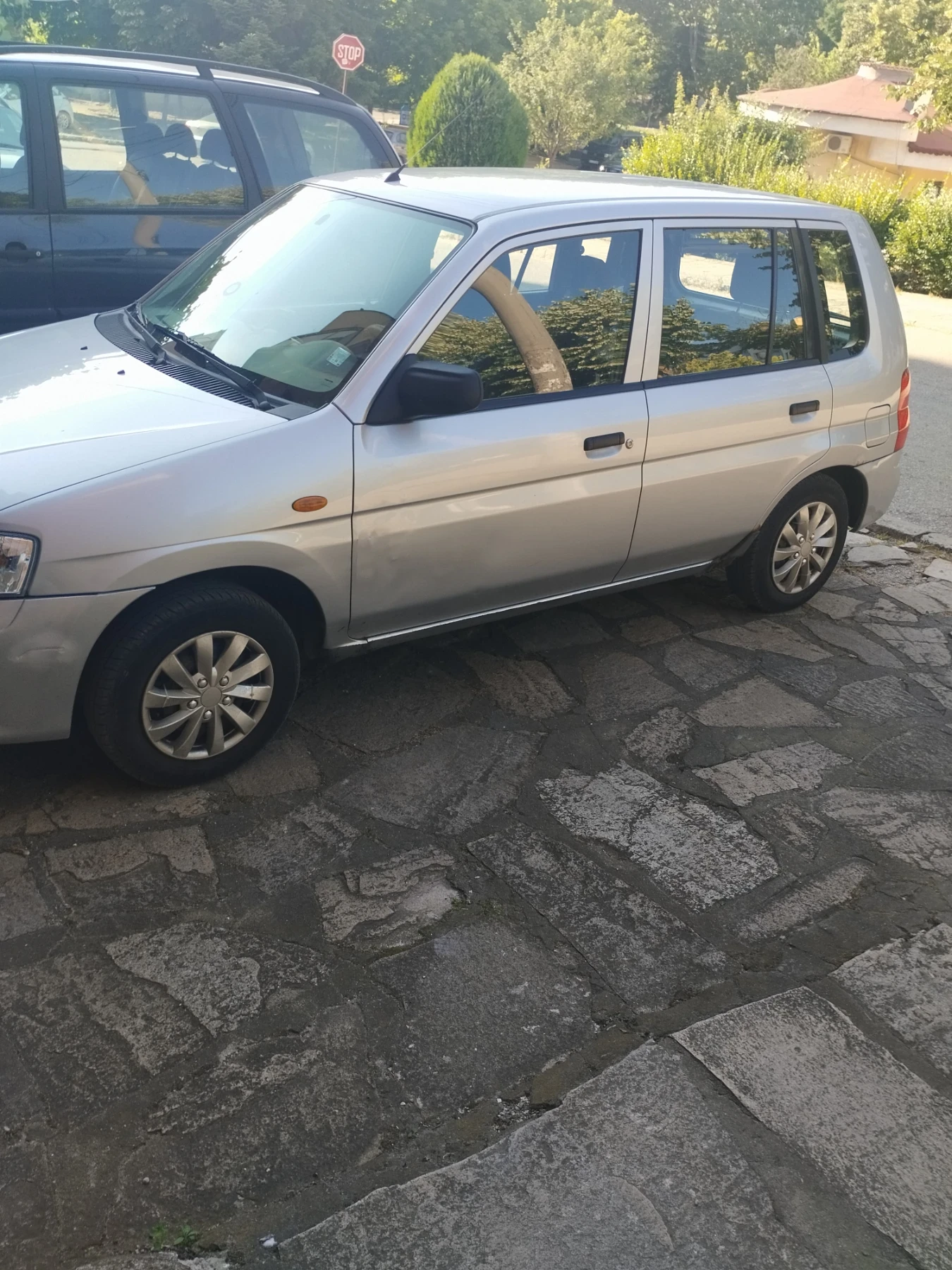 Mazda Demio 1.3, снимка 8 - Автомобили и джипове - 55013933