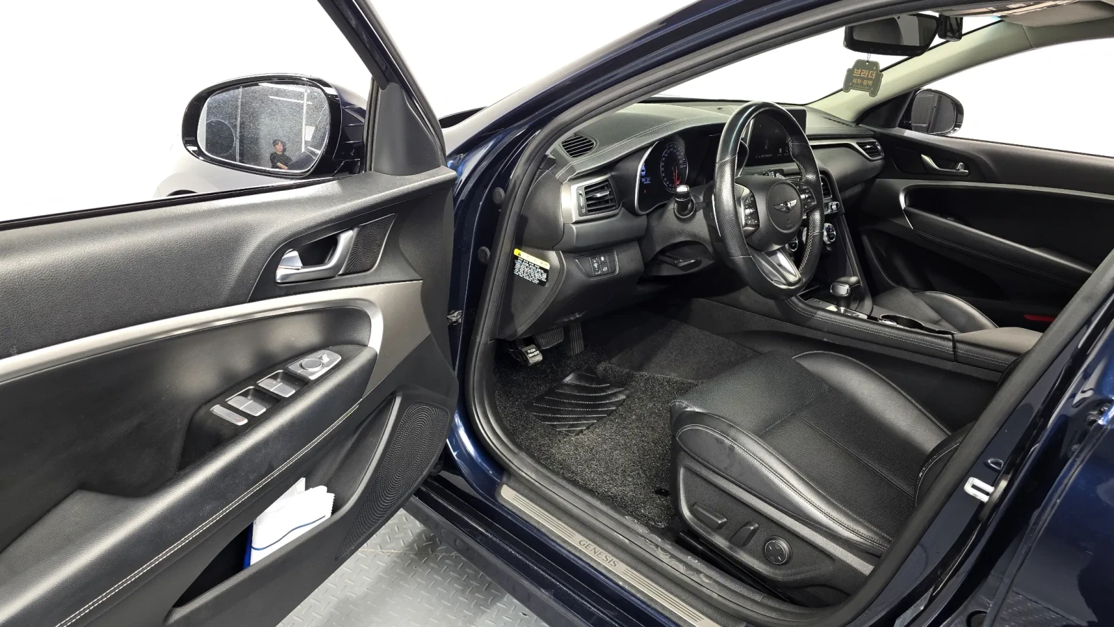 Genesis G70 !!УНИКАТ!! #ПЪЛНО ОБОРУДВАНЕ!, снимка 10 - Автомобили и джипове - 55065907