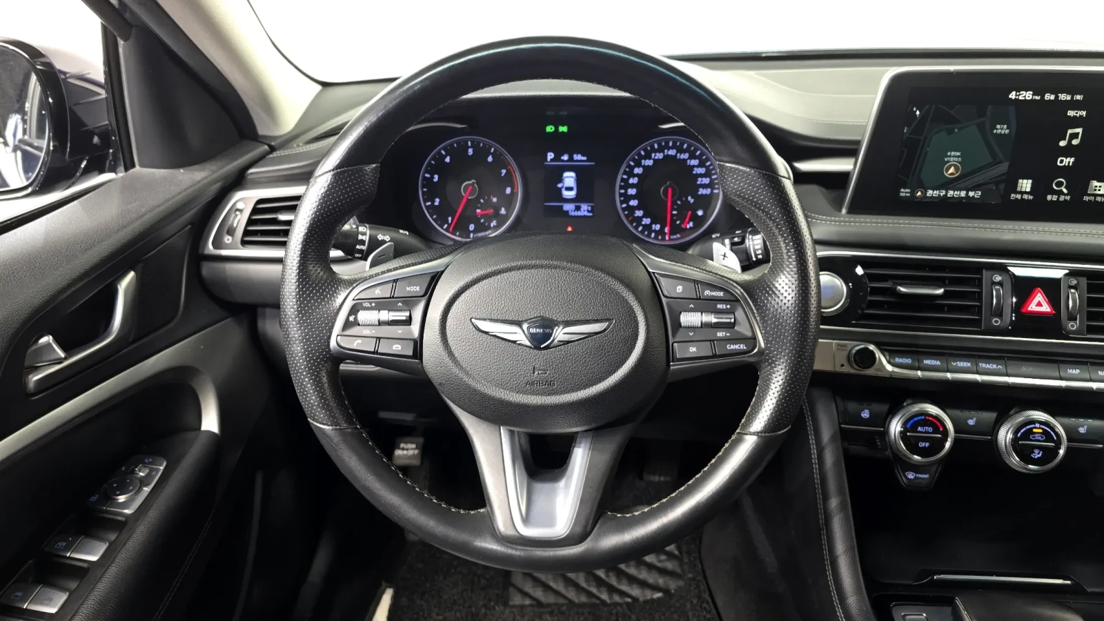 Genesis G70 !!УНИКАТ!! #ПЪЛНО ОБОРУДВАНЕ!, снимка 13 - Автомобили и джипове - 55065907