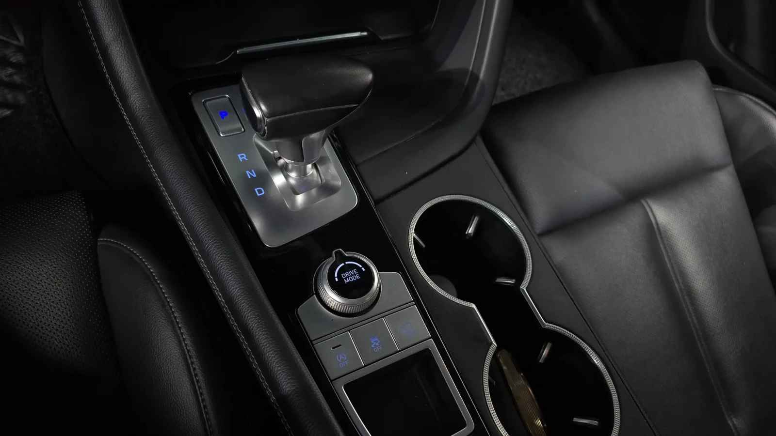 Genesis G70 !!УНИКАТ!! #ПЪЛНО ОБОРУДВАНЕ!, снимка 9 - Автомобили и джипове - 55065907