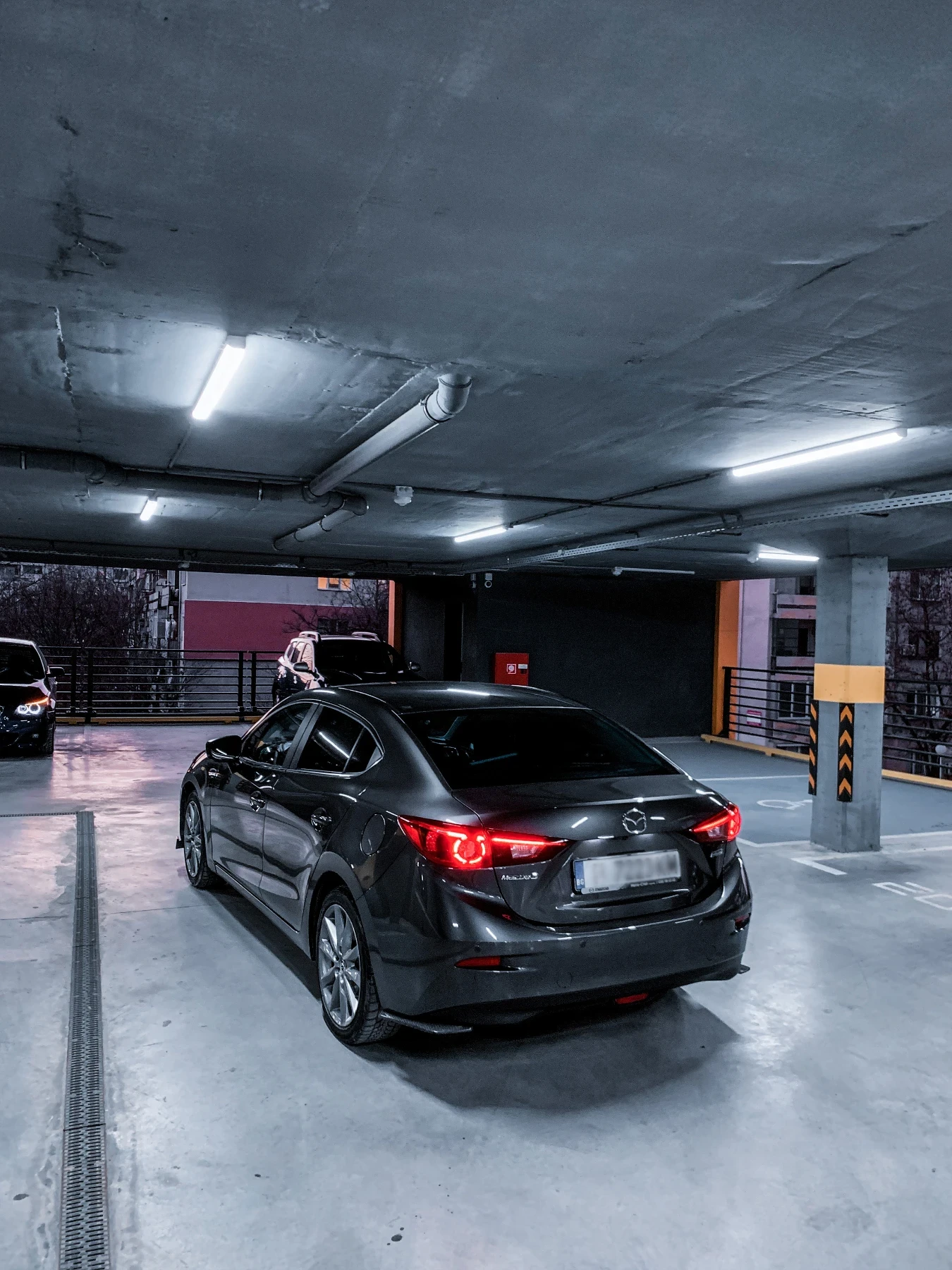 Mazda 3 Facelift 2.0 CarPlay/Android Auto, снимка 10 - Автомобили и джипове - 55144972