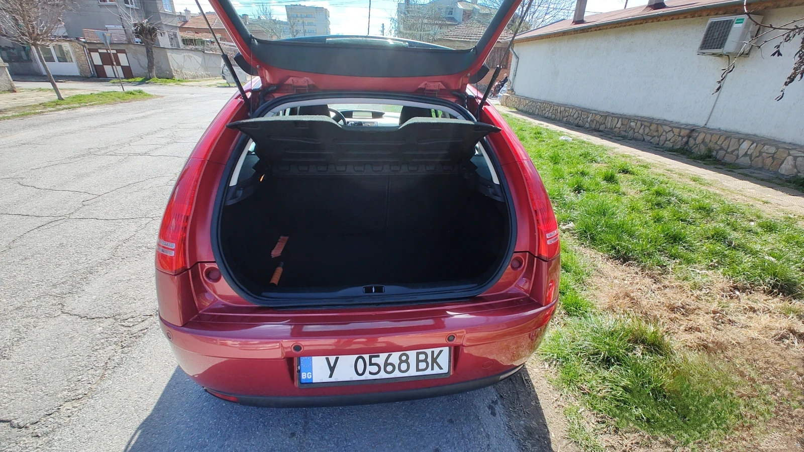Citroen C4, снимка 6 - Автомобили и джипове - 55225352