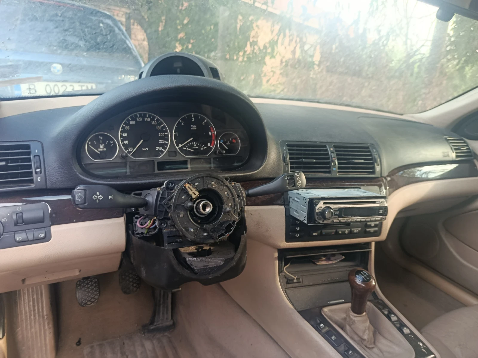 BMW 320, снимка 4 - Автомобили и джипове - 55342368