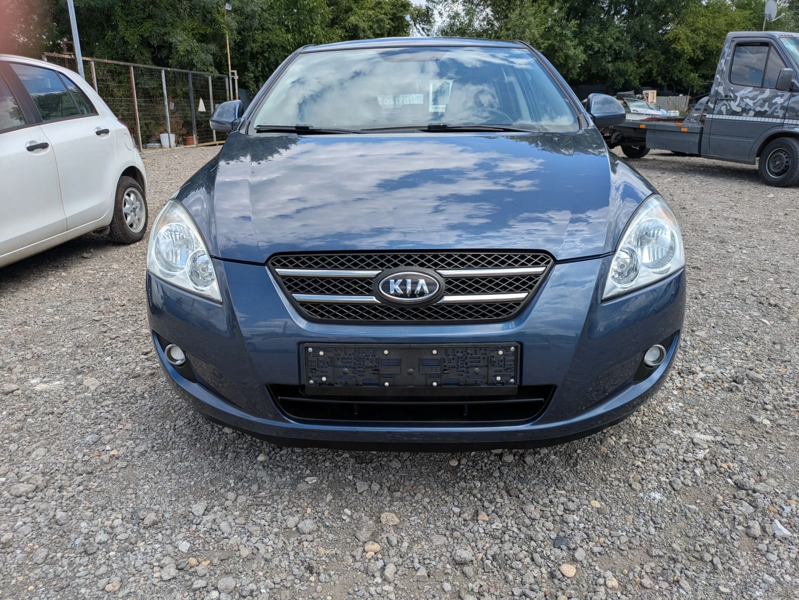 Kia Ceed 1.6i 115k.c., снимка 2 - Автомобили и джипове - 55393833