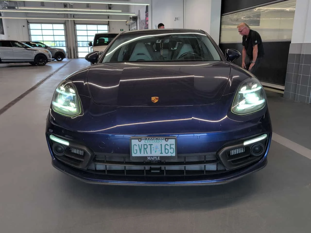 Porsche Panamera  4 E Hybrid * CARFAX * БЕЗ ПЪРВОНАЧАЛНА ВНОСКА, снимка 6 - Автомобили и джипове - 55500296