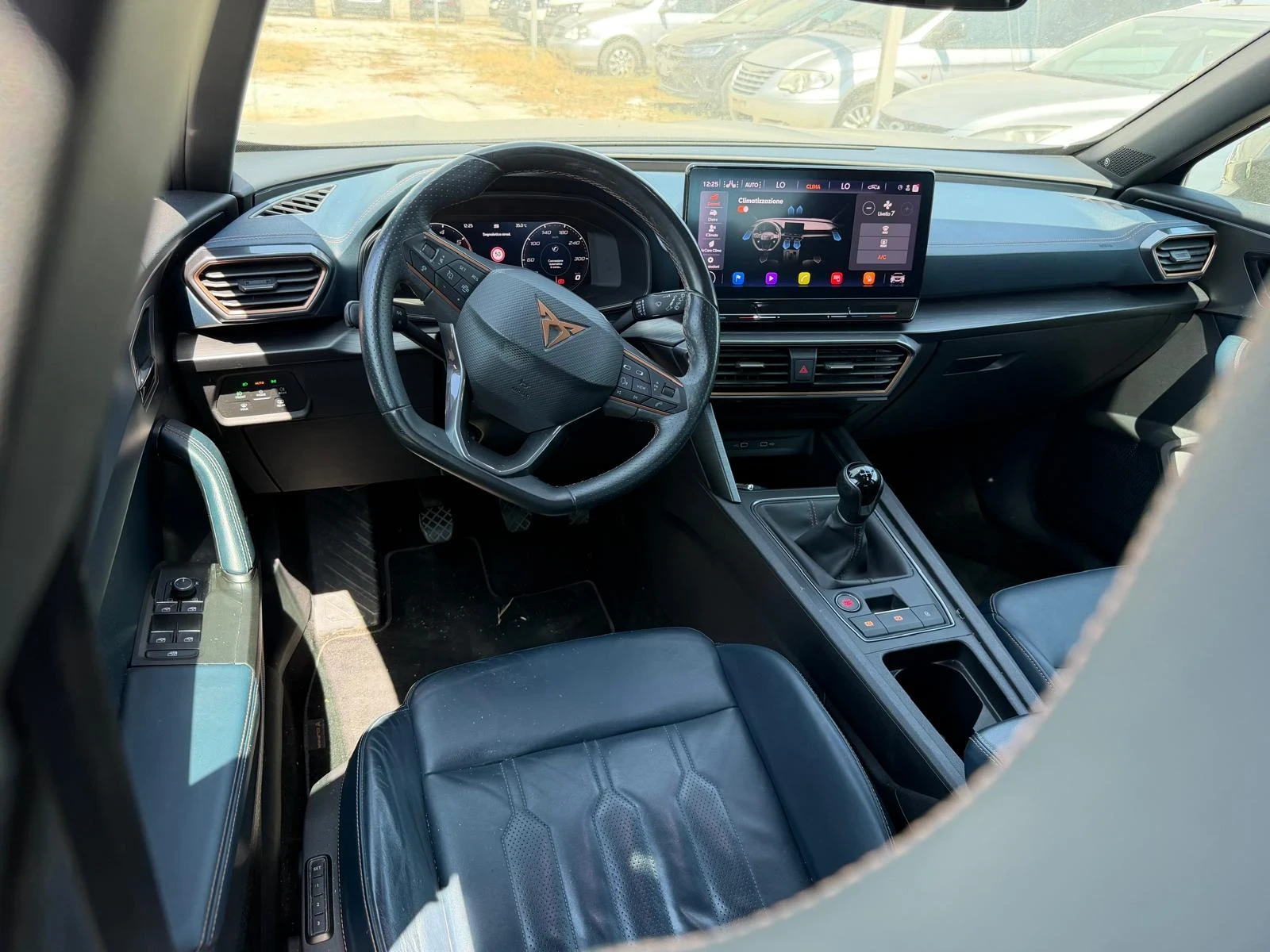 Cupra Formentor ПАНОРАМА* КОЖА* ПОДГРЕВ* КАМЕРА* ДИСТРОНИК* DIGITA, снимка 10 - Автомобили и джипове - 55728516