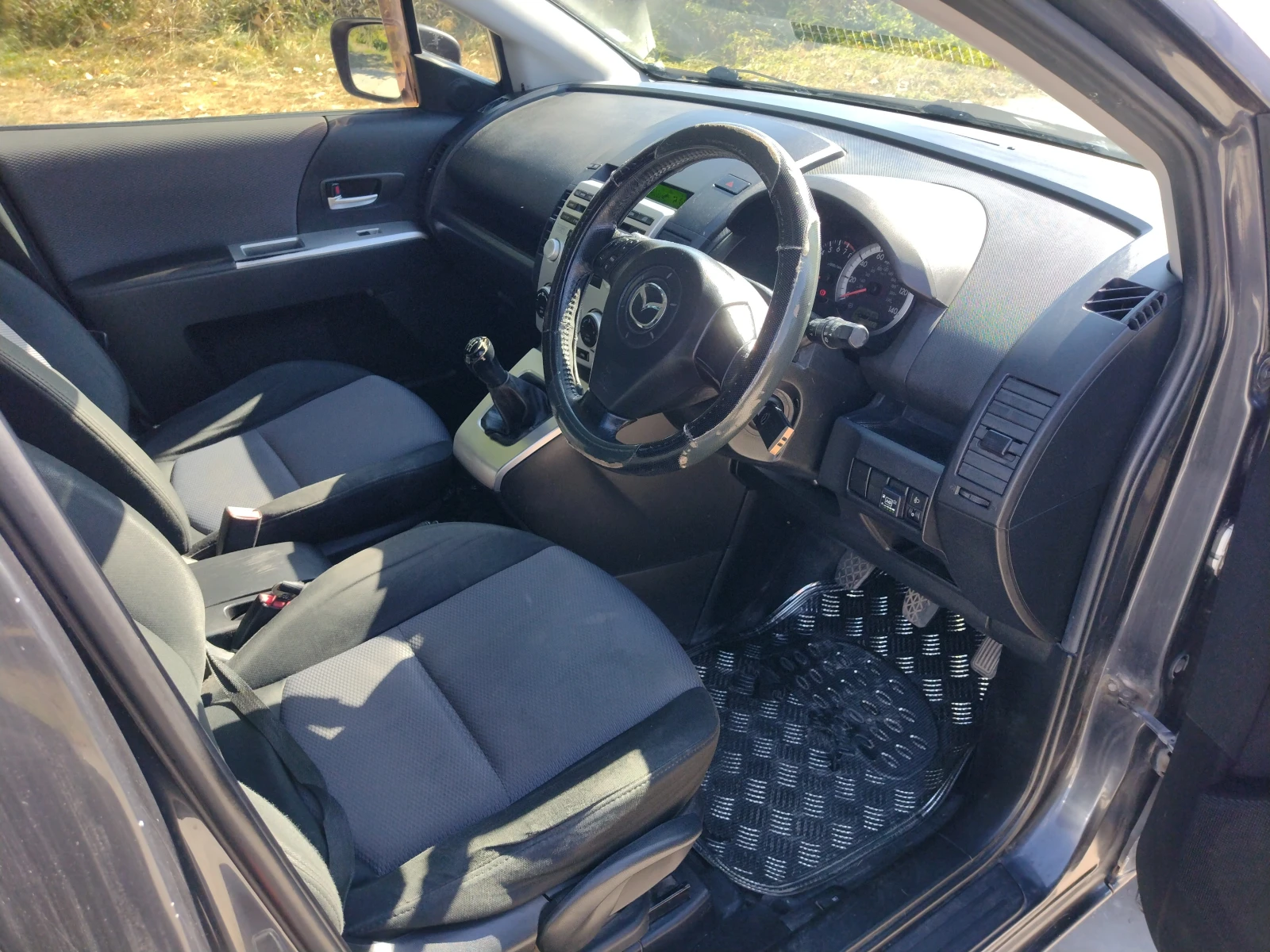 Mazda 5 2.0, снимка 13 - Автомобили и джипове - 56009972