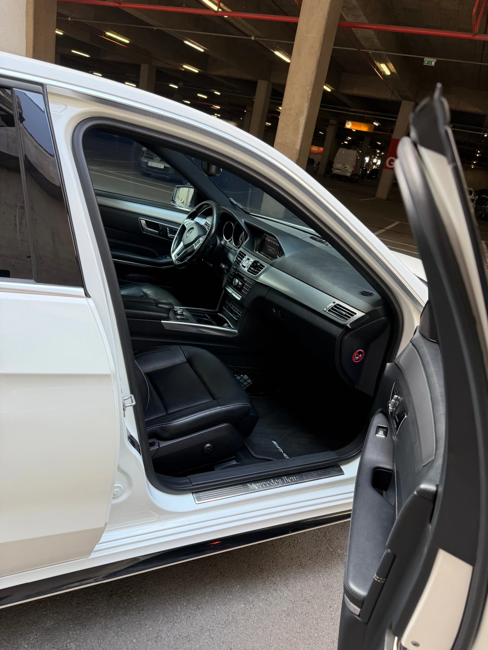 Mercedes-Benz E 350 W212, снимка 10 - Автомобили и джипове - 56099418