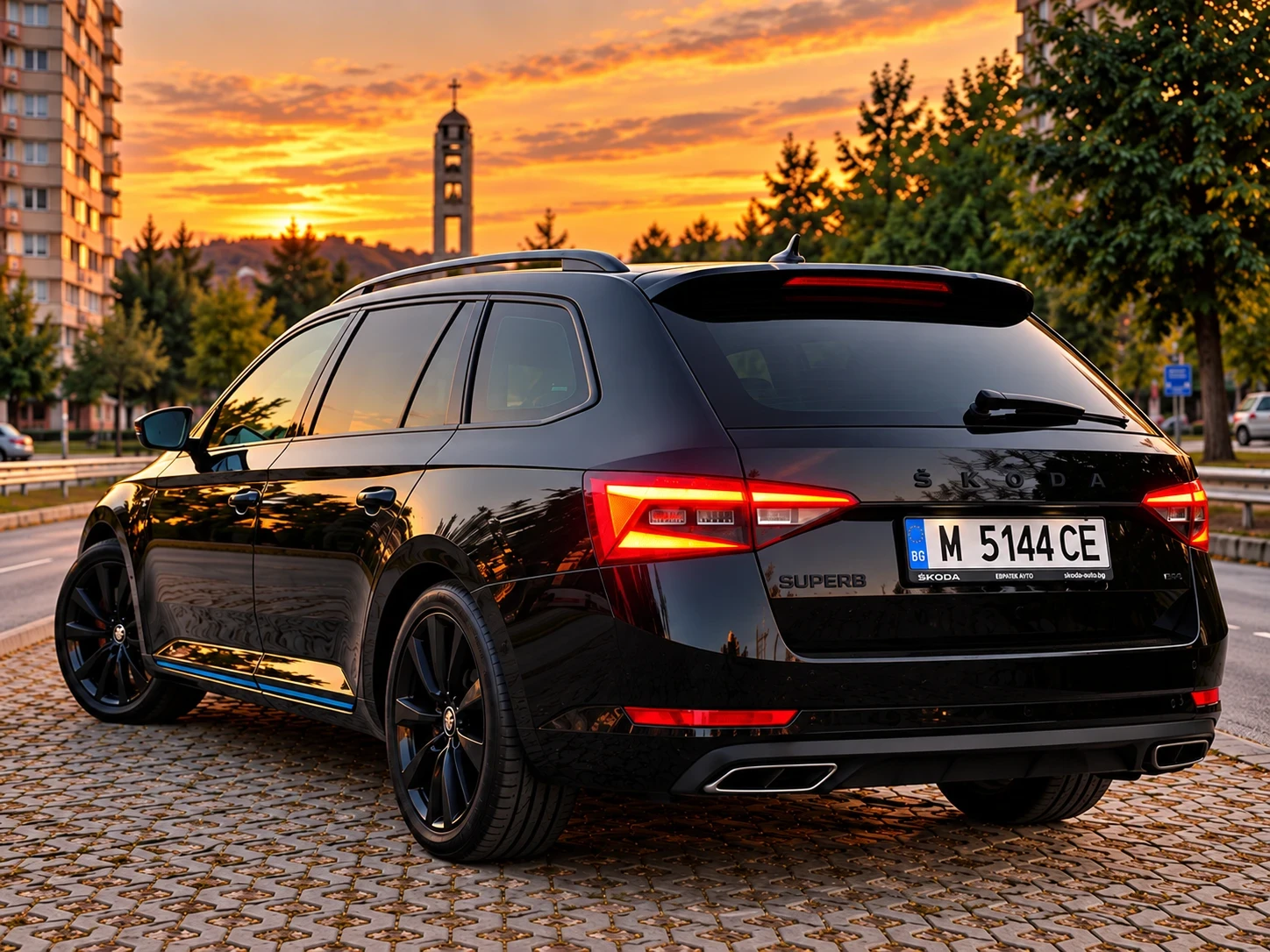 Skoda Superb 2.0TDI SportLine 4x4, снимка 4 - Автомобили и джипове - 56312646