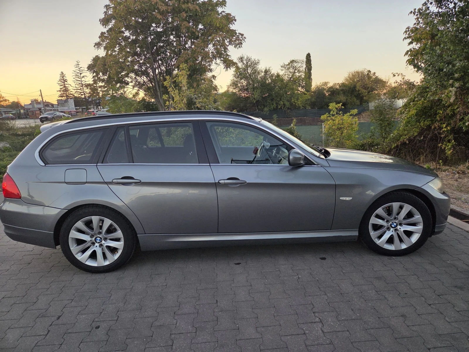 BMW 320 2.0 Xdrive 184 к.с. фейс, снимка 12 - Автомобили и джипове - 56350862