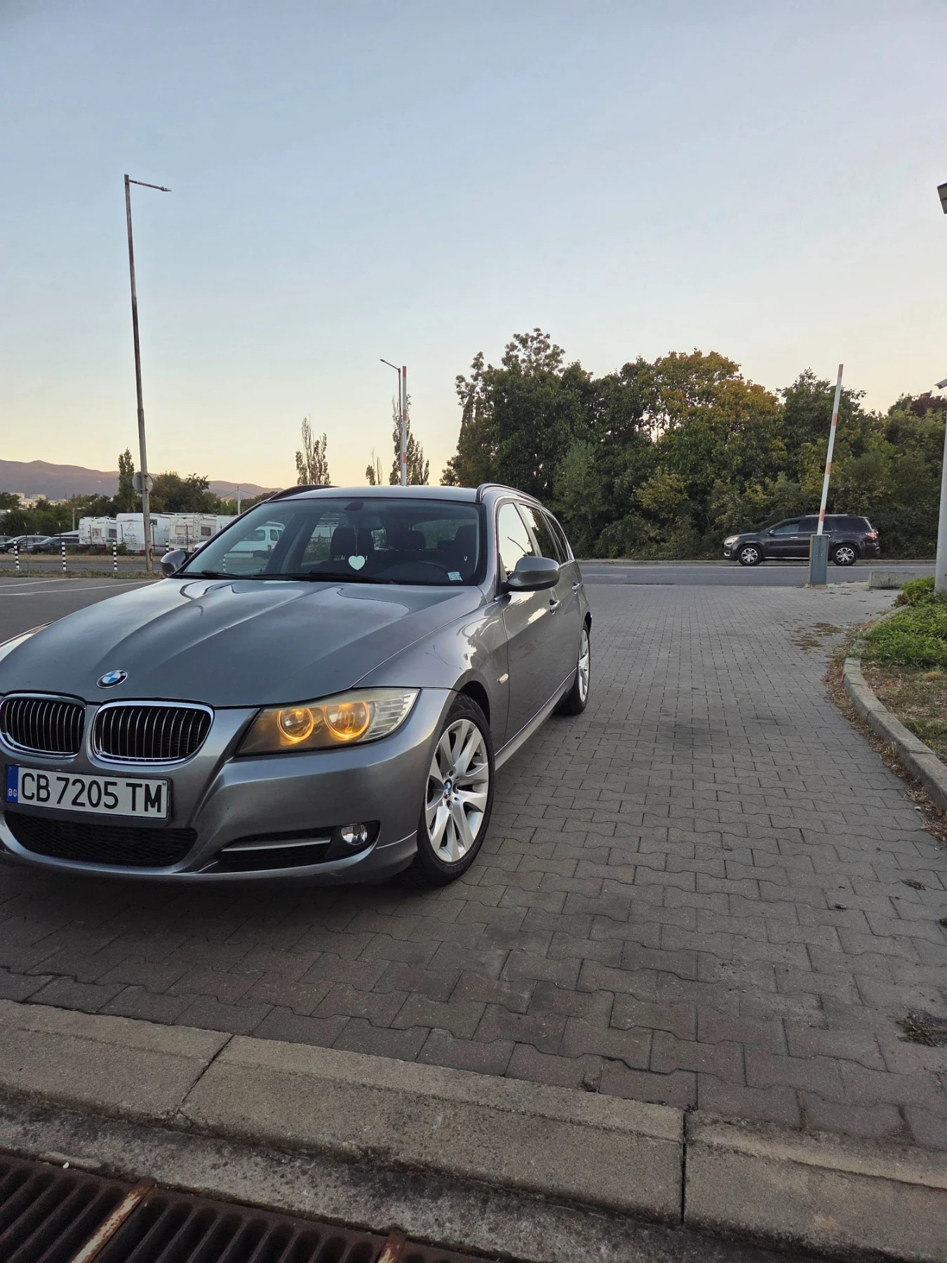 BMW 320 2.0 Xdrive 184 к.с. фейс, снимка 11 - Автомобили и джипове - 56350862