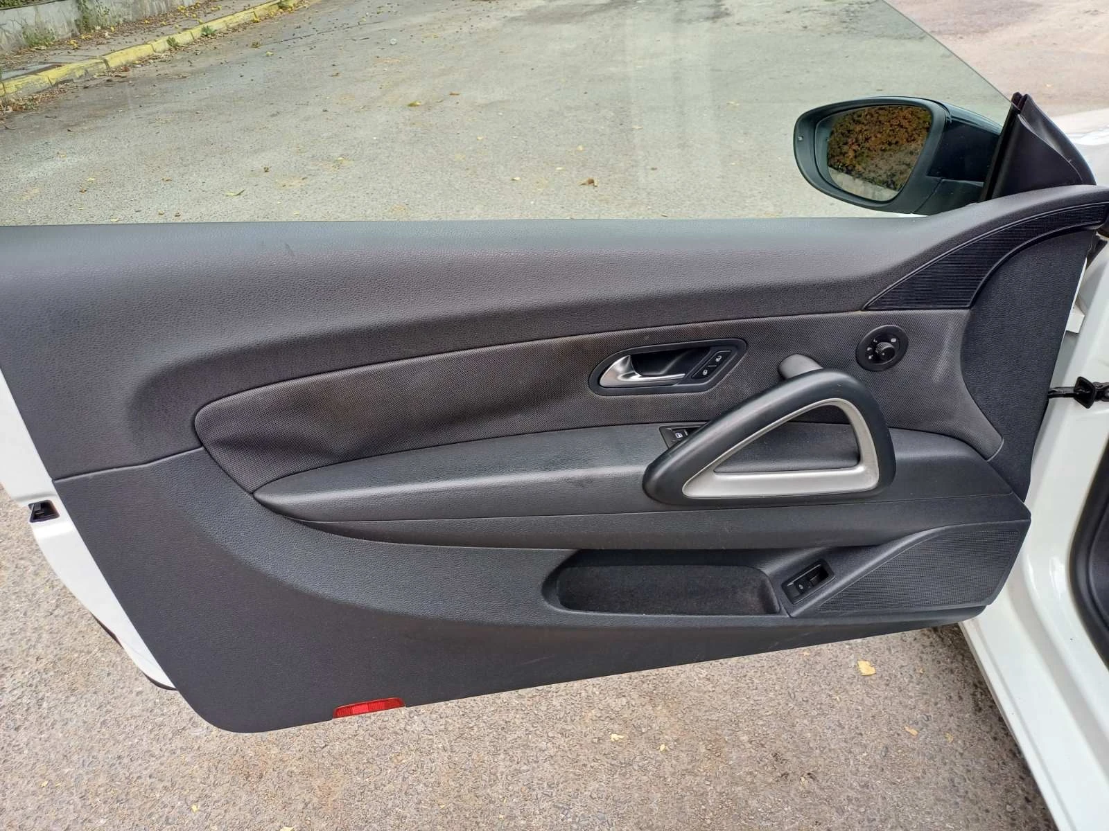 VW Scirocco 1.4 TSI, снимка 10 - Автомобили и джипове - 56458565