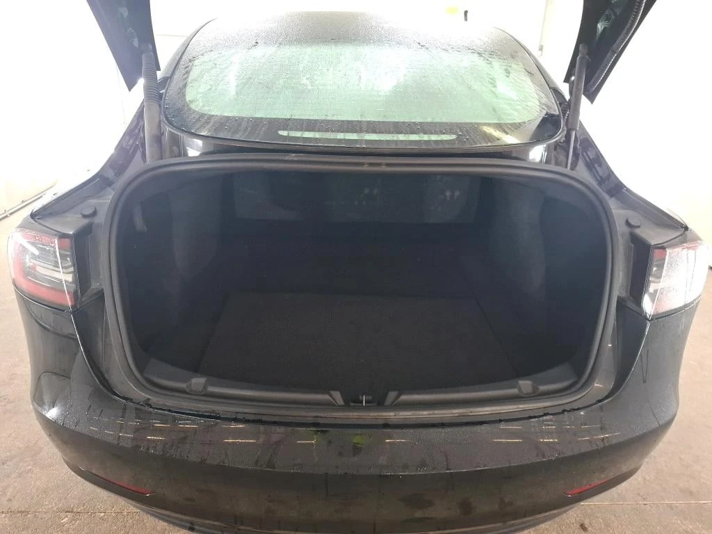 Tesla Model 3 Long Range RWD Leather LED Navi 95.1% SoH, снимка 5 - Автомобили и джипове - 56711145