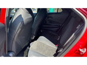 Toyota C-HR 2.0HSD PLUG-IN GR-SPORT, снимка 11