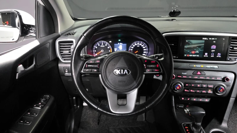 Kia Sportage 2.0 2WD PRESTIGE, снимка 12 - Автомобили и джипове - 52463492