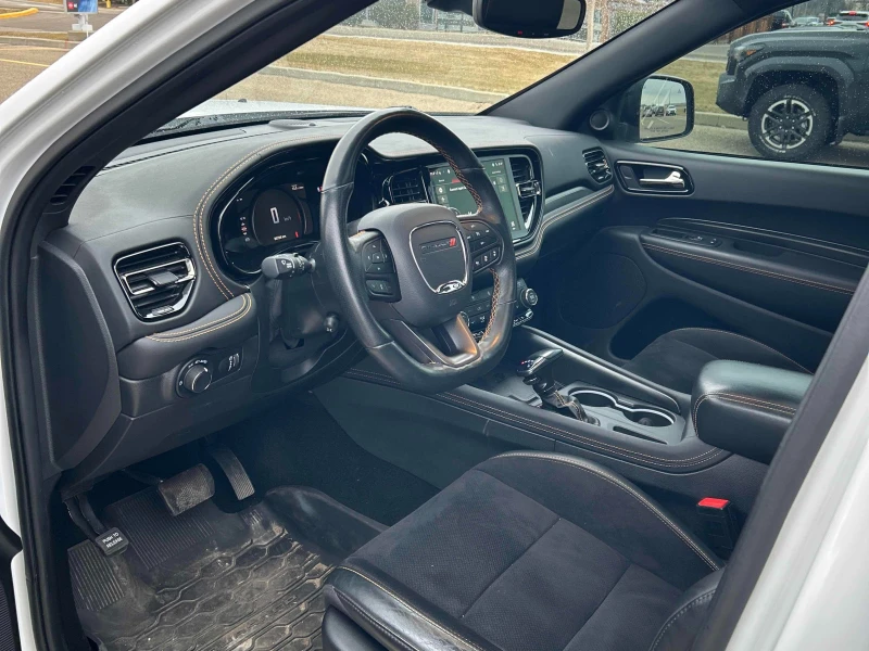 Dodge Durango R/T Hemi * * CARFAX * * АВТО КРЕДИТ * * , снимка 6 - Автомобили и джипове - 52472944