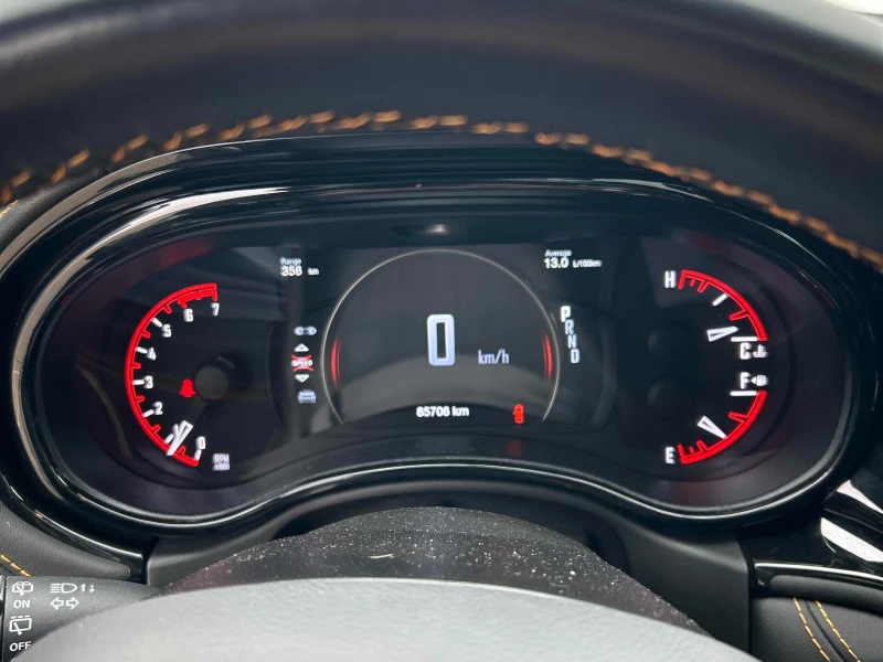 Dodge Durango R/T Hemi * * CARFAX * * АВТО КРЕДИТ * * , снимка 8 - Автомобили и джипове - 52472944