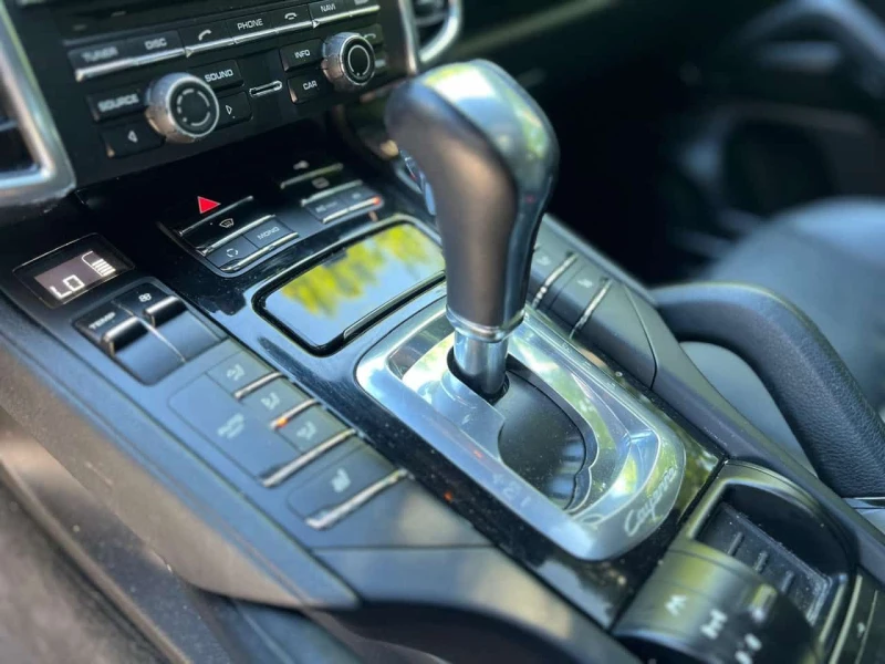 Porsche Cayenne * AWD 4dr * CARFAX * ЦЕНА ДО БГ, снимка 7 - Автомобили и джипове - 53596916