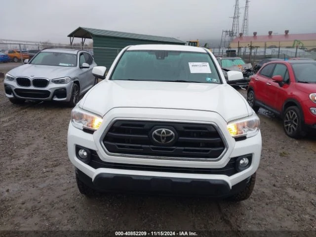 Toyota Tacoma SR5 V6 3.5L, снимка 12 - Автомобили и джипове - 48112471