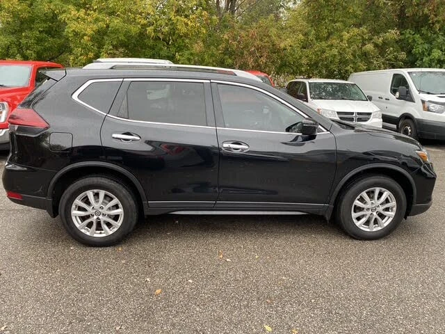 Nissan Rogue * АВТО КРЕДИТ* ЦЕНА ДО БГ * СЕРВИЗНА ИСТОРИЯ *  - изображение 4