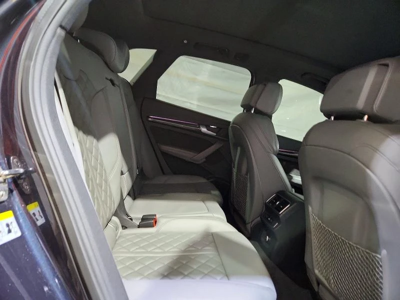 Audi SQ5 3.0L 6 ALL WHEEL DRIVE, снимка 10 - Автомобили и джипове - 53989571