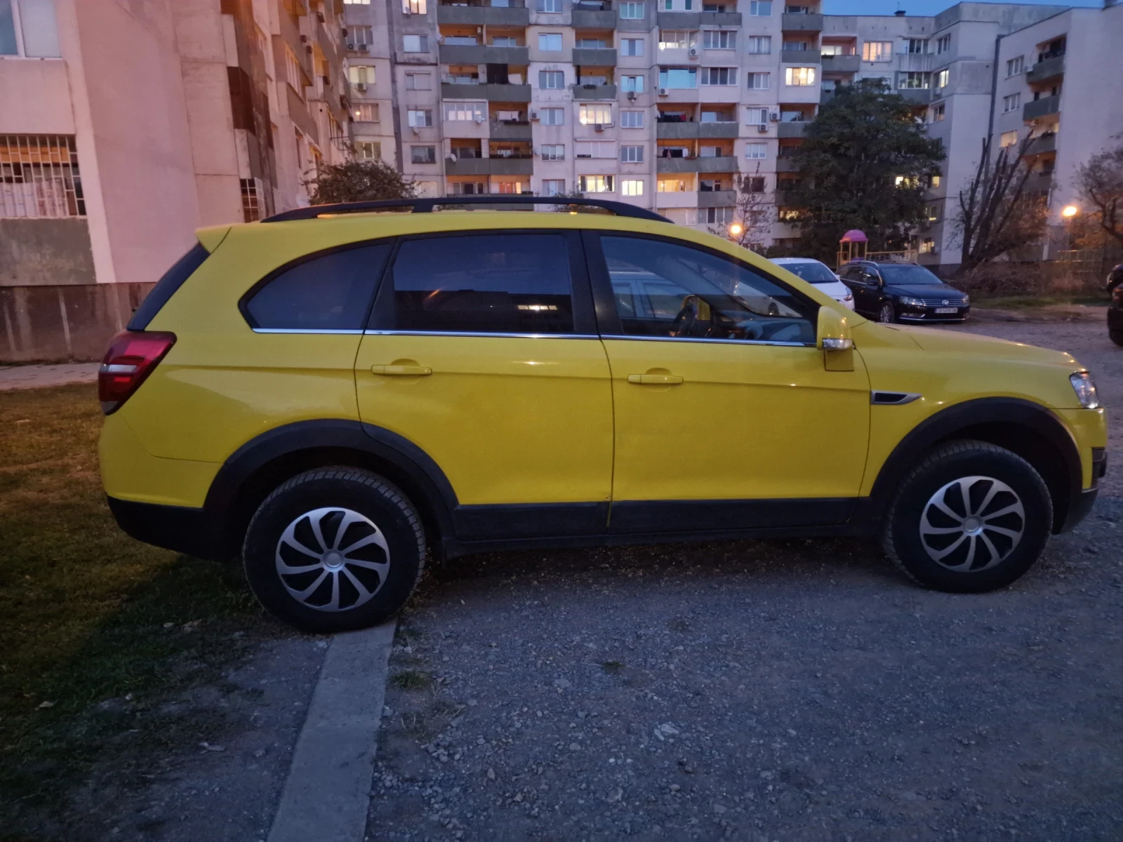 Chevrolet Captiva 2.2D Facelift 6+ 1 Avto - изображение 2