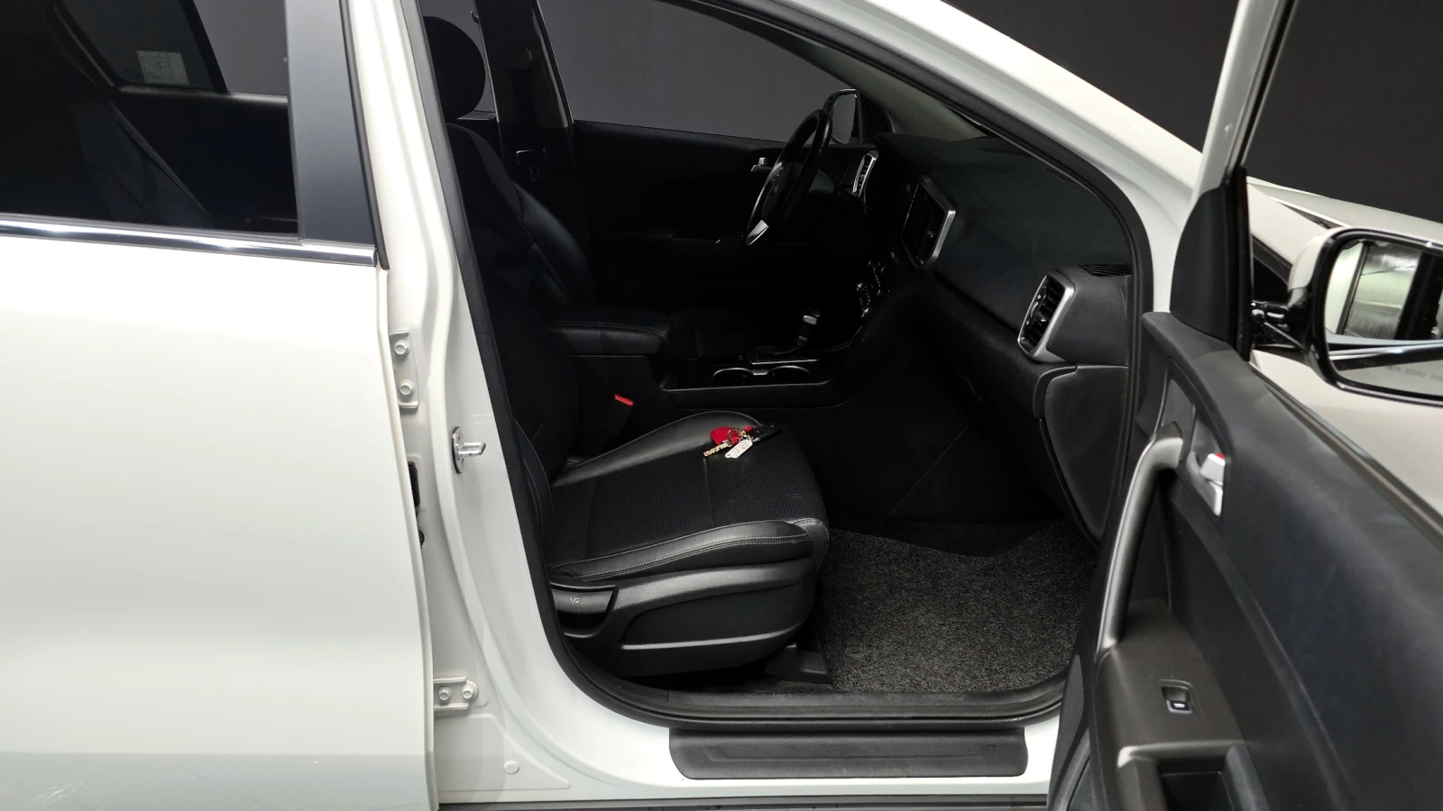 Kia Sportage 2.0 2WD PRESTIGE - изображение 10