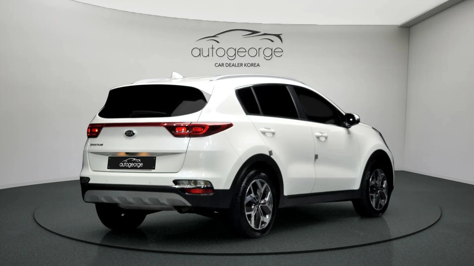 Kia Sportage 2.0 2WD PRESTIGE - изображение 2