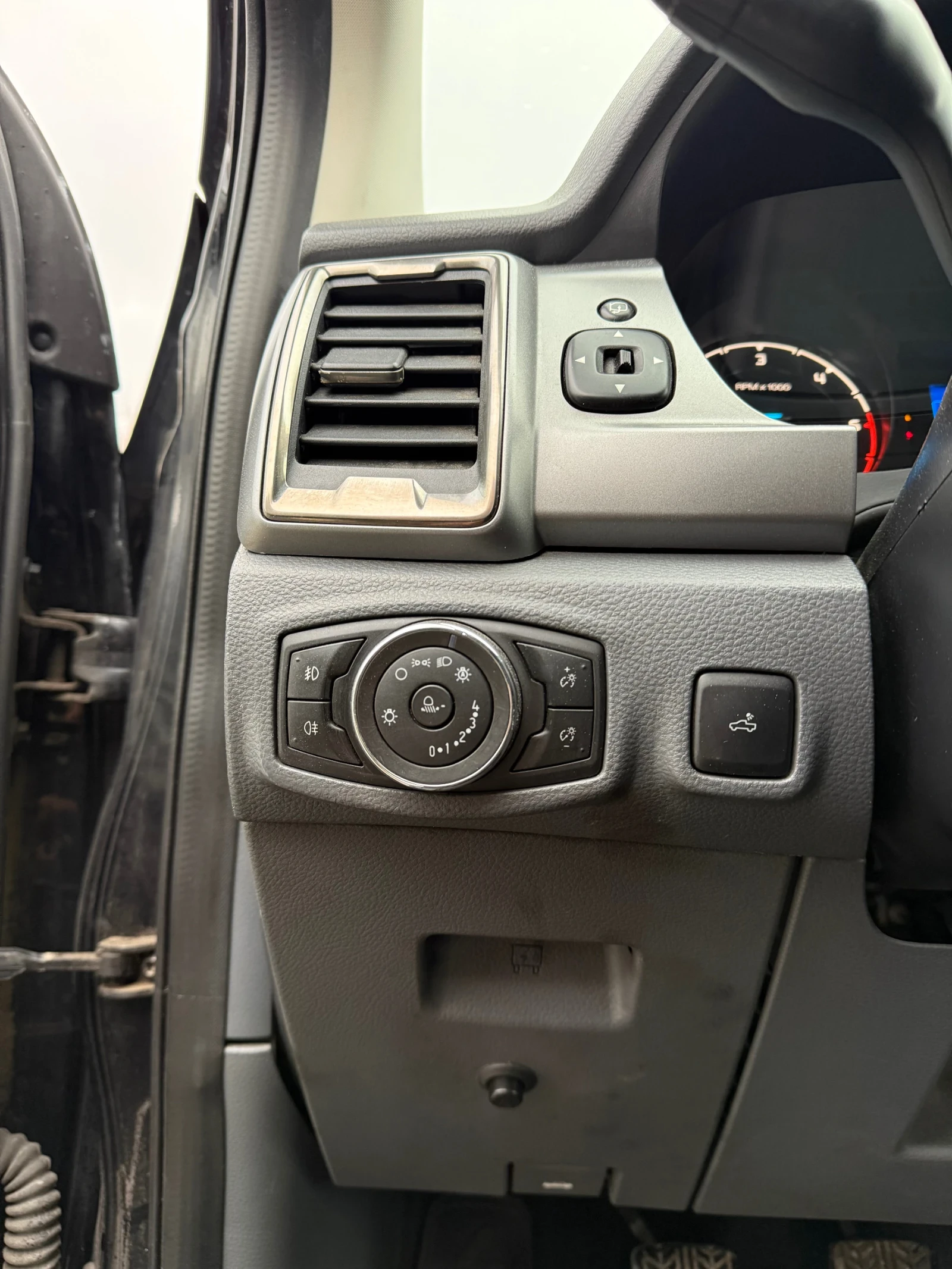 Ford Ranger 2.2TDCi 4X4  , Predator ����� , �������  | Mobile.bg � ����������� 11