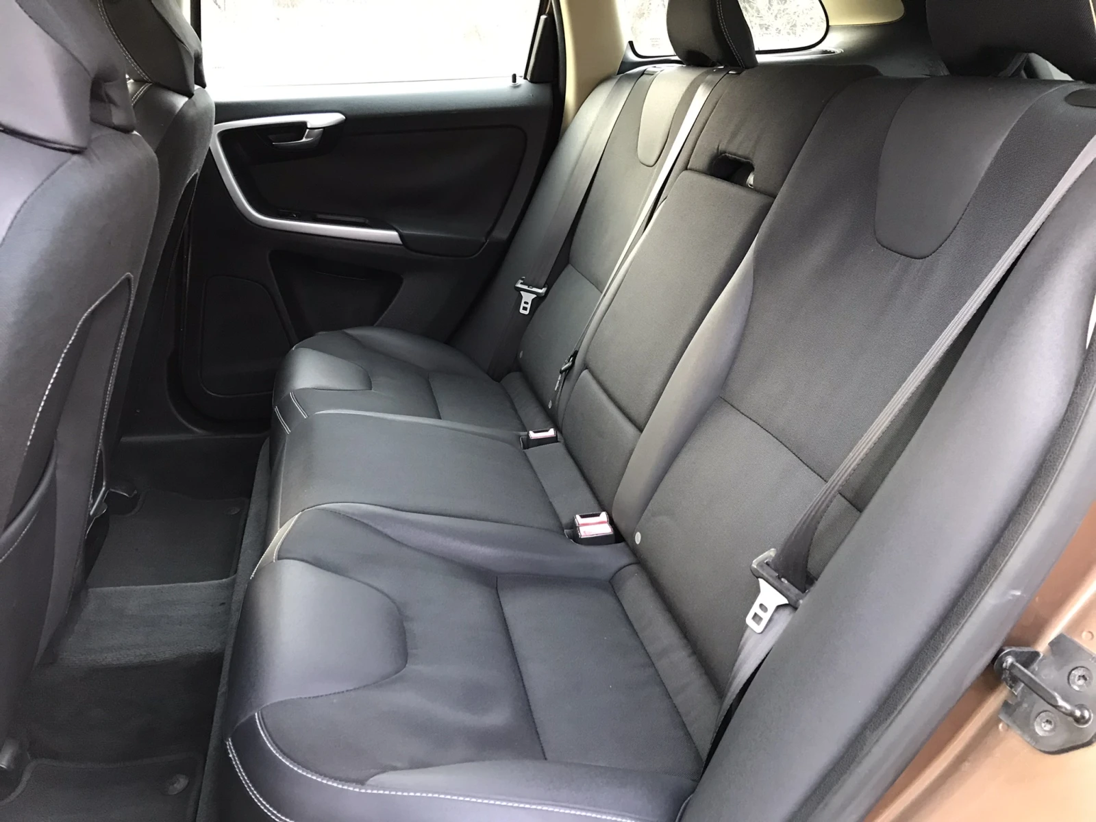 Volvo XC60 2, 4D, 163k.Внос от ИТАЛИЯ, снимка 12 - Автомобили и джипове - 53921296